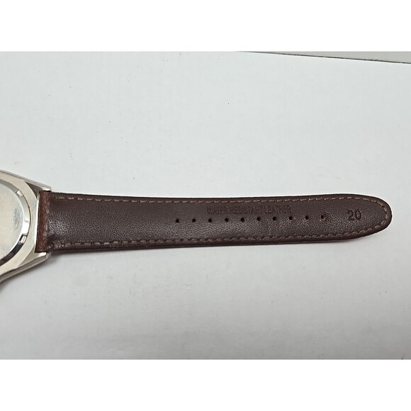 Field And Stream Mens Quartz Green Dial Date 50M Watch New Battery Leather Strap - Picture 11 of 12